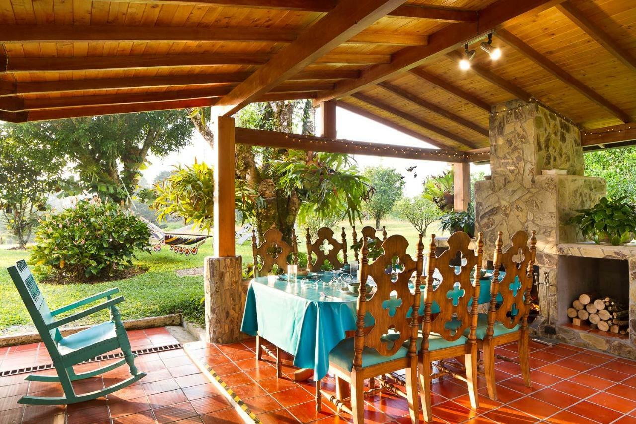 La Casa De Piedra Villa Guatapé Екстериор снимка