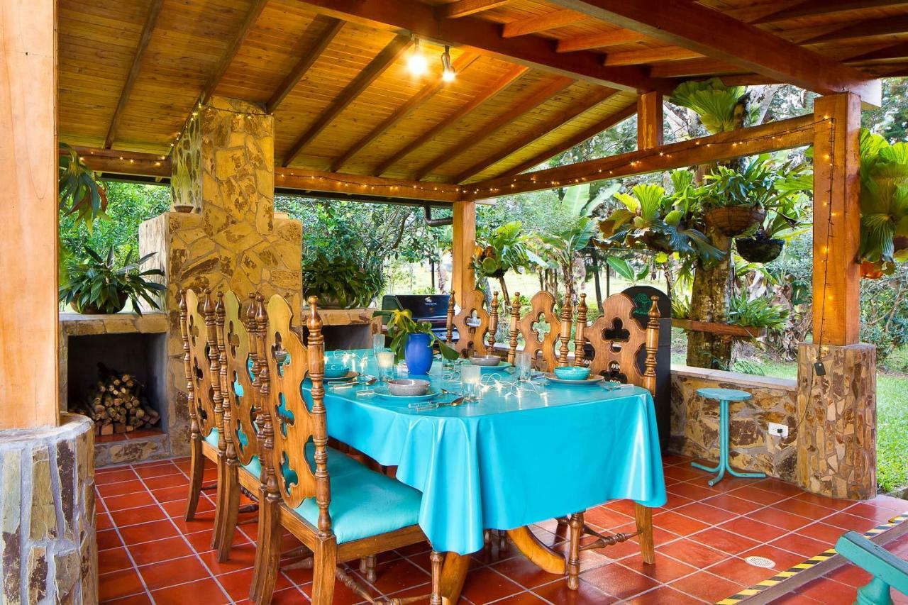 La Casa De Piedra Villa Guatapé Екстериор снимка